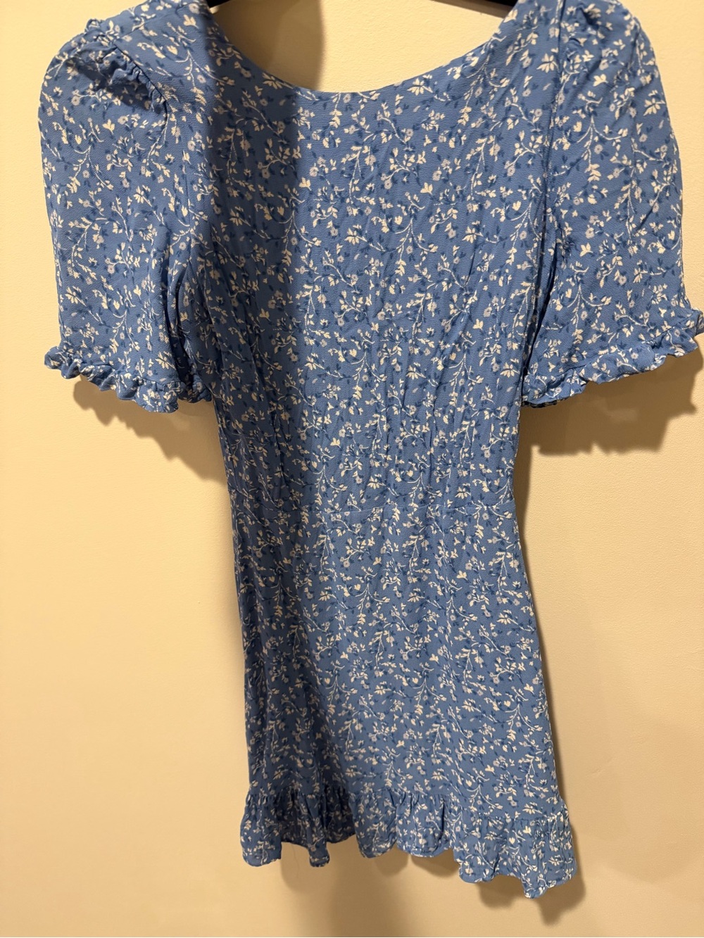 Reformation Blue Floral Short Sleeve Ruffle Hem Dress